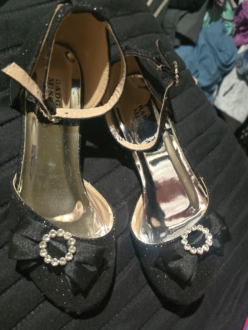 Badgley Mischka Black Glitter Bow Rhinestone Circle Ankle-Strap Heels